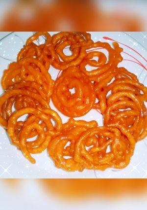 A picture of Instant crispy jalebiii.