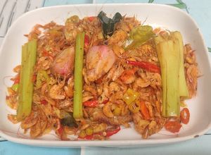 Foto resep Tumis udang kecil segar 🍃💦