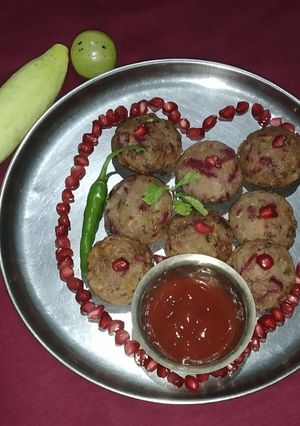 मिक्स व्हेज आप्पे (mix veg appe recipe in marathi) रेसिपी चे मुख्य फोटो