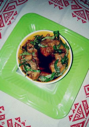 A picture of Unripe plantain with vegetables.