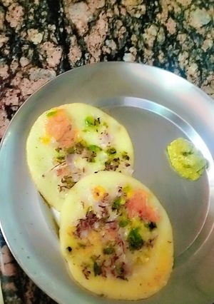 सूजी उत्तपम रेसिपी मुख्य फोटो