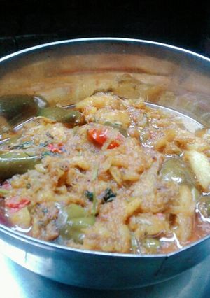 A picture of Bombay duck curry.