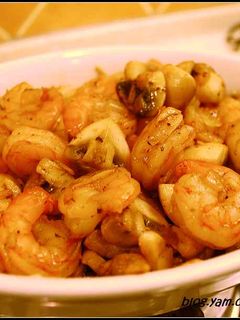 【蝦仁炒蘑菇】開胃菜首選 的食譜成品照片