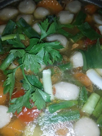 Langkah Gampang Membikin Resep Sayur sup ayam bakso yang Bisa Manjain Lidah Anti Ribet, Mantap Sekali