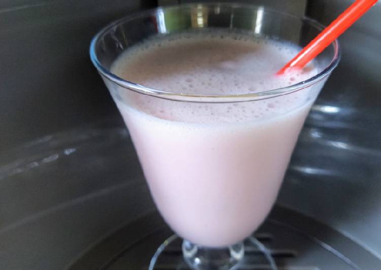 Comment Préparer Les Milkshake à la fraise