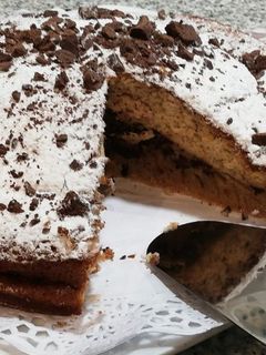 Una foto de Bizcocho de leche con pepitas de chocolate