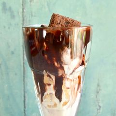 A picture of Spiked Chocolate Brownie Sundae.
