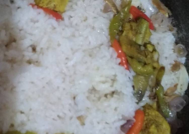 Nasi Ayam Ungkep Rice Cooker