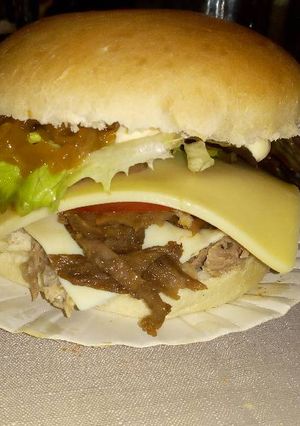 Una foto de Sándwich 3Y3 carnesYquesos