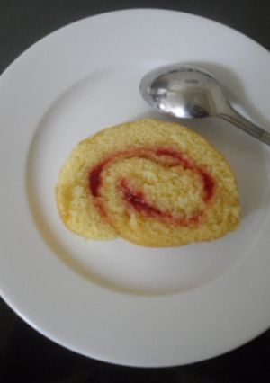 Hình của món Bánh bông lan cuộn.