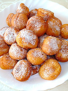 Una foto de Buñuelos de viento para Todos los santos