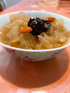 銀耳紅棗湯【電鍋】 的食譜成品照片