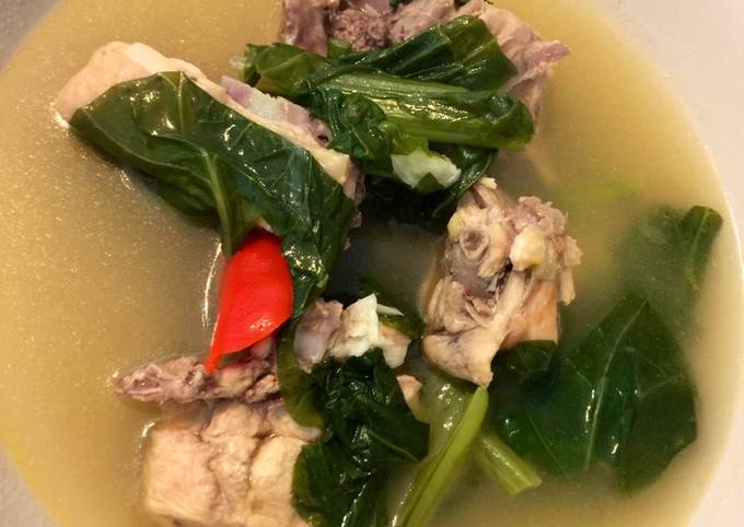 Chicken leafy vege soup