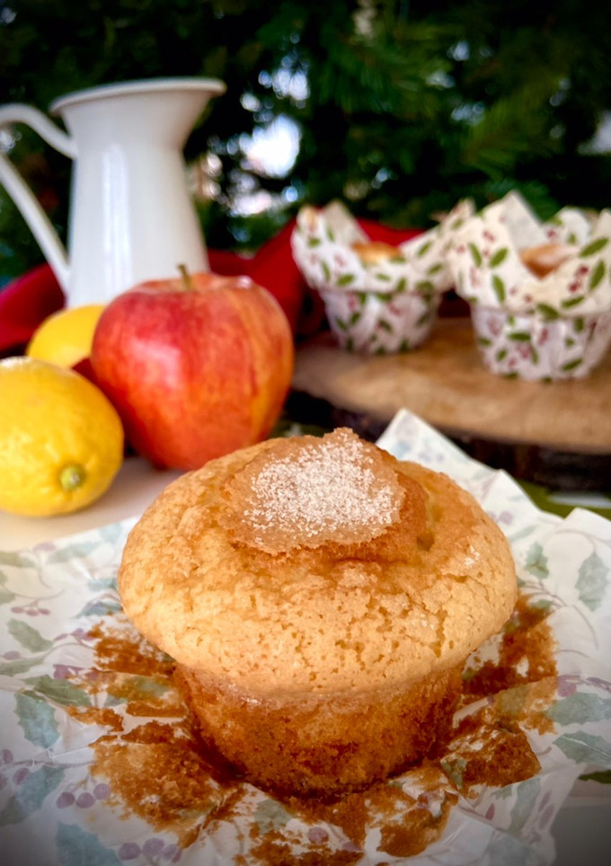 Una foto de Magdalenas con un toque de limón 🍋 y manzana 🍎!!