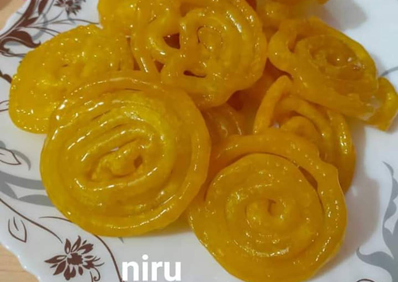 Juicey And Crispy Jalebi