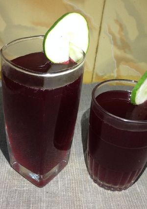 A picture of Hibiscus drink.