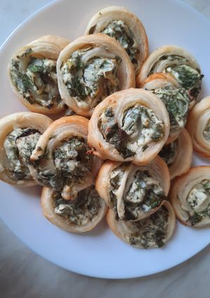Medvehagymás - krémsajtos csiga recept fotója