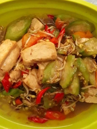 Cara Mudah Membikin Resep Tahu Tumis Gambas Toge 😄 yang  Bikin Ketagihan Anti Ribet, Lezat