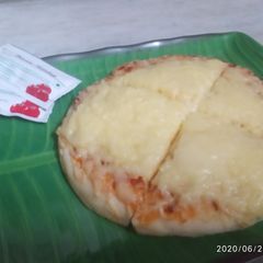 A picture of Margarita pizza.
