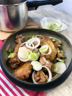 Una foto de Pollo oriental en olla Crockpot de cocción lenta
