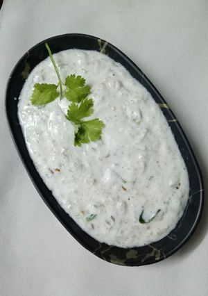 मूंगफली खीरे का रायता (Moongfali kheera raita recipe in Hindi) रेसिपी मुख्य फोटो