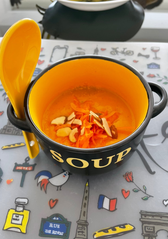 Una foto de Sopa vegana de zanahoria