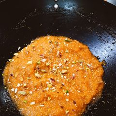 A picture of Suji ka halwa.