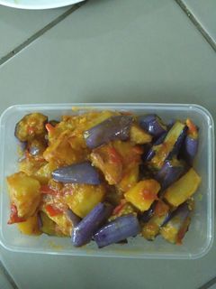Foto resep #BikinRamadanBerkesanSambalado Terong dan Kentang
