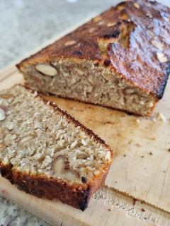 Una foto de Budín de avena y coco con frutos secos 💛