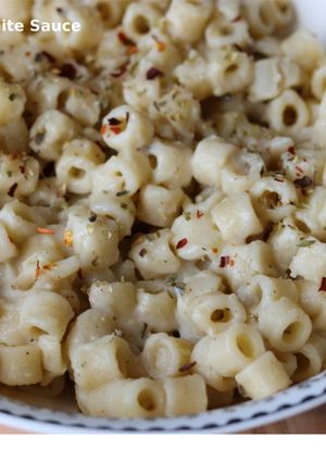 A picture of Pasta In Healthy White Sauce.