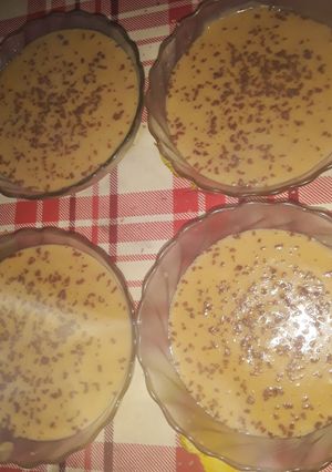 Una foto de Postre tipo mousse de banana y dulce de leche 🍌🥄😋