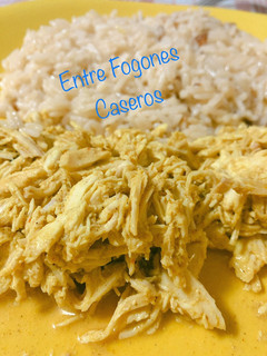 Una foto de Pulled chicken Tikka Masala en olla Gm G