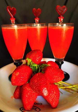 A picture of Strawberry 🍓 Mint Lemonade.