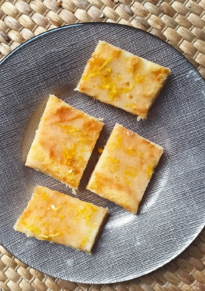 Una foto de Brownie de limón