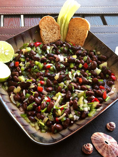 Una foto de Ceviche de porotos negros!!