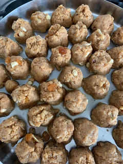 અડદિયા (Adadiya Recipe In Gujarati) રેસીપી મુખ્ય ફોટો