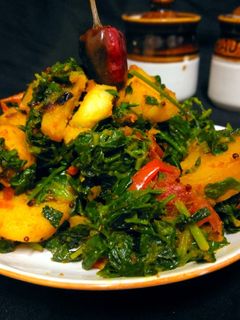 आलू मेथी की सब्जी (Aloo Methi ki Sabzi recipe in hindi) रेसिपी मुख्य फोटो