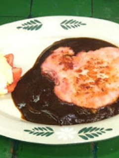 Una foto de Chuletas ahumadas con adobo