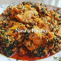 A picture of Egusi soup.