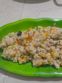 வெஜிடபிள் ஓட்ஸ் உப்புமா(vegetable oats upma recipe in tamil) செய்முறை முக்கிய புகைப்படம்