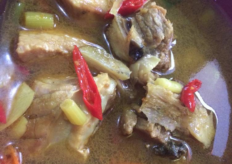 Bumbu Menyiapkan Sop Pindang Ikan, Bikin Ngiler
