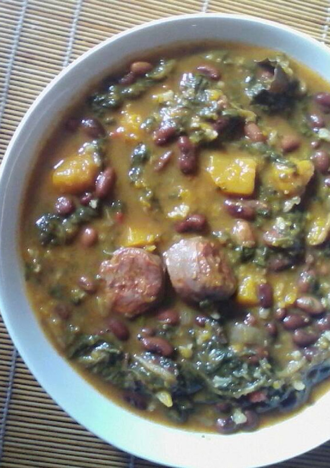 Una foto de Alubias de Los Palacios con acelgas y calabaza