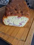 Cake aux lardons fumés et emmental