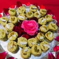 A picture of #Eid deserts.