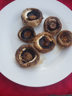 Una foto de Champiñones🍄🍄 a la parrilla