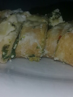 Una foto de Canelones de verdura y ricota/ jamón/choclo/arveja
