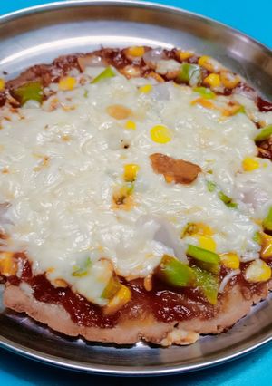 चीज कॉर्न पिझ्झा (cheese corn pizza recipe in marathi) रेसिपी चे मुख्य फोटो