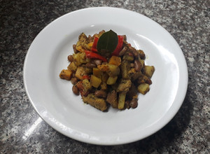 Una foto de Ensalada tibia al wok