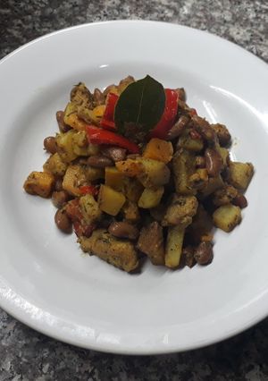 Una foto de Ensalada tibia al wok