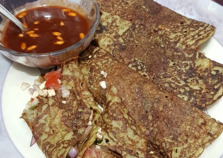 Split moong dal chilla